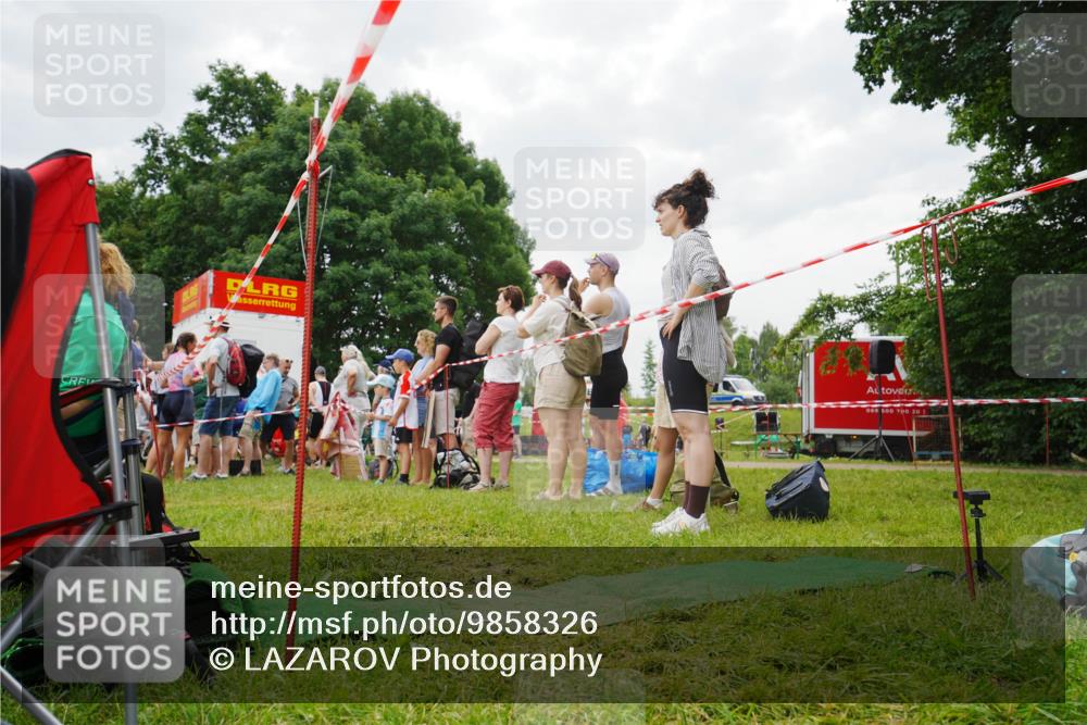21.06.2026 - 29. Vierlanden-Triathlon LAZAROV Photography http://msf.ph/oto/9858326 21.06.2026 10:30:19 Schwimmen  meine-sportfotos.de