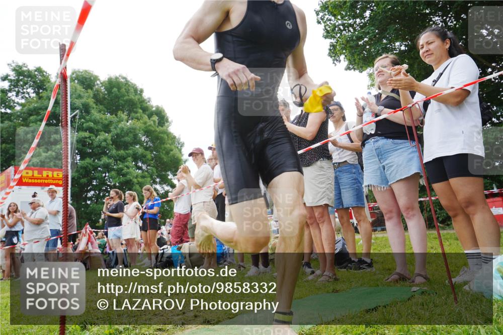 21.06.2026 - 29. Vierlanden-Triathlon LAZAROV Photography http://msf.ph/oto/9858332 21.06.2026 10:53:12 Schwimmen 706 meine-sportfotos.de