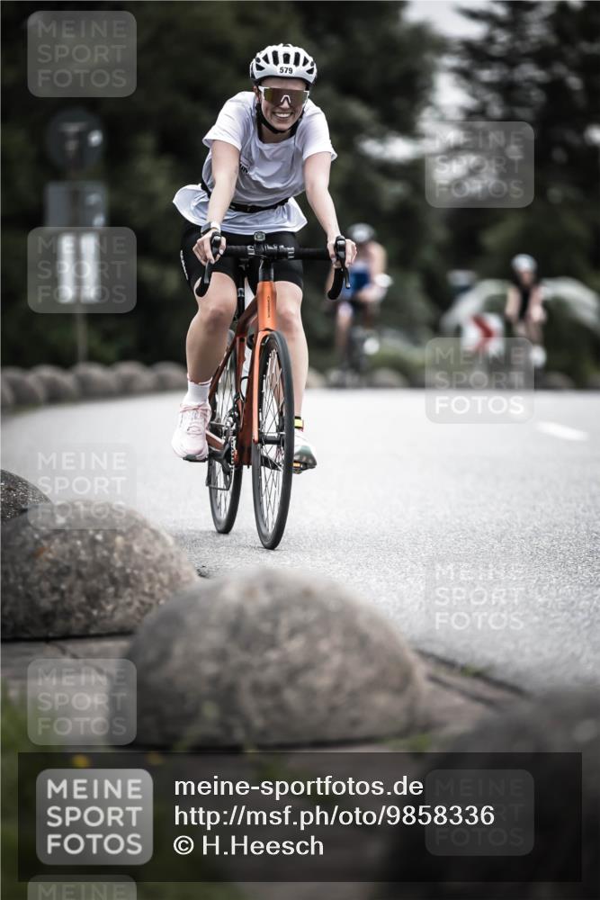 21.06.2026 - 29. Vierlanden-Triathlon H.Heesch http://msf.ph/oto/9858336 21.06.2026 10:30:37 Radfahren 158, 192, 307, 512, 579 meine-sportfotos.de