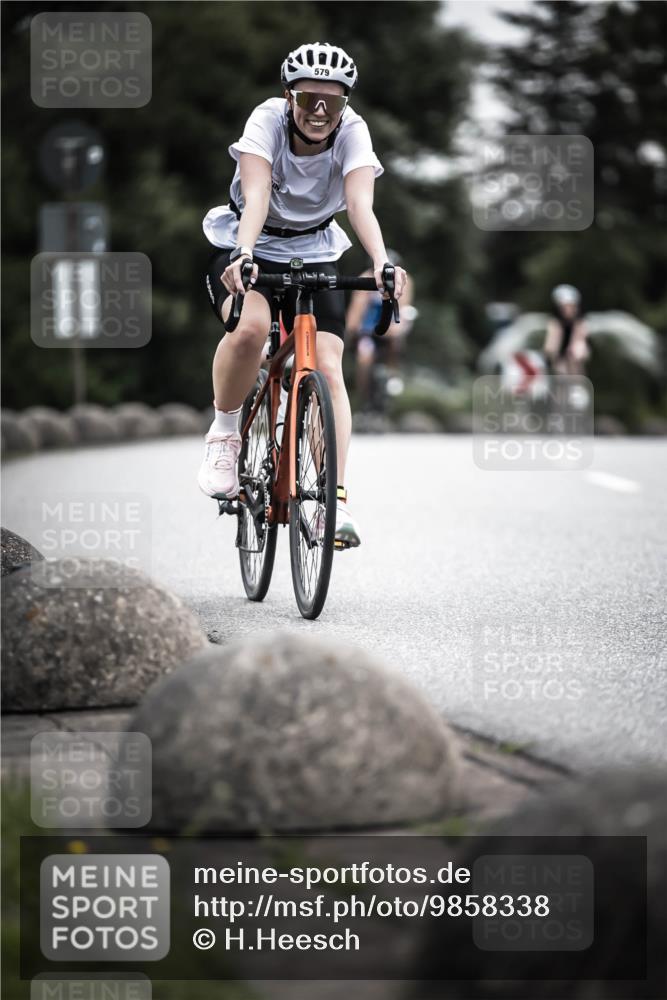 21.06.2026 - 29. Vierlanden-Triathlon H.Heesch http://msf.ph/oto/9858338 21.06.2026 10:30:37 Radfahren 158, 192, 307, 512, 579 meine-sportfotos.de