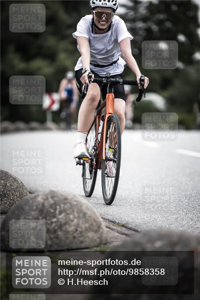 21.06.2026 - 29. Vierlanden-Triathlon H.Heesch http://msf.ph/oto/9858358 21.06.2026 10:30:37 Radfahren 158, 192, 307, 512, 579 meine-sportfotos.de