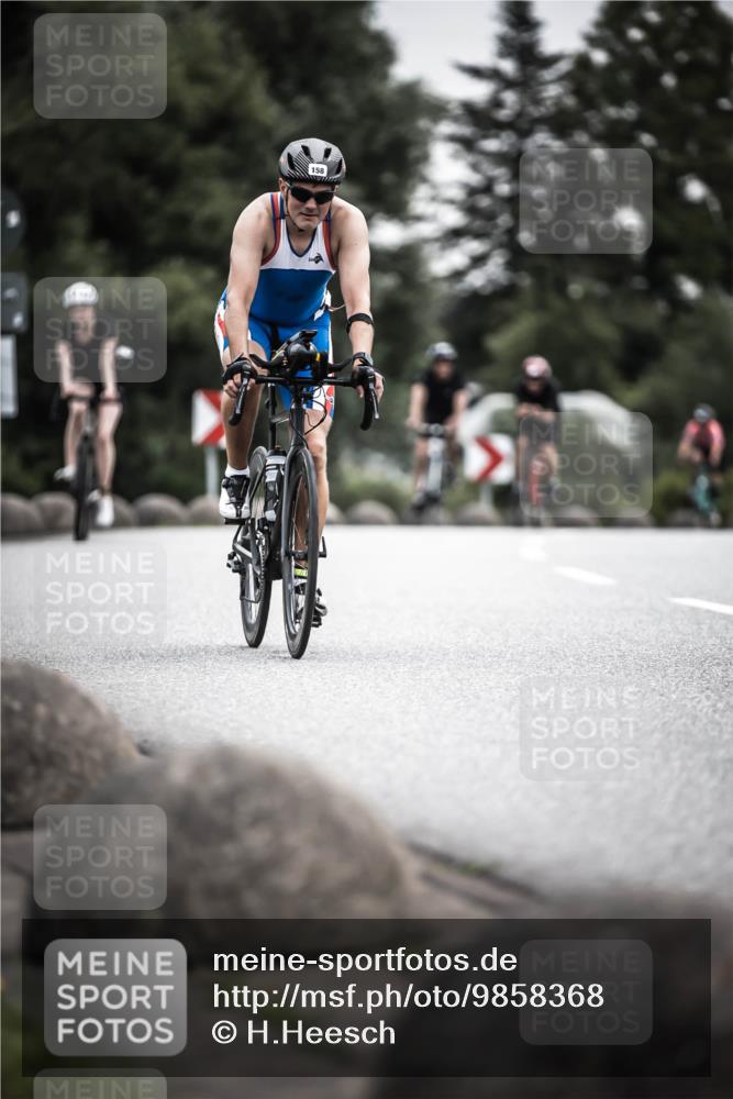 21.06.2026 - 29. Vierlanden-Triathlon H.Heesch http://msf.ph/oto/9858368 21.06.2026 10:30:40 Radfahren 158, 192, 366, 512, 579 meine-sportfotos.de