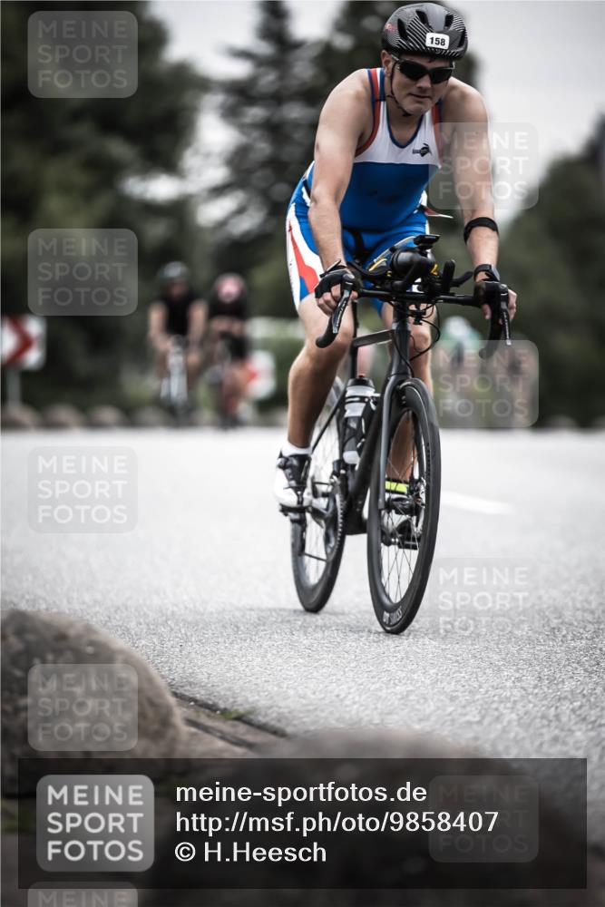 21.06.2026 - 29. Vierlanden-Triathlon H.Heesch http://msf.ph/oto/9858407 21.06.2026 10:30:41 Radfahren 158, 192, 314, 366, 512, 559, 579 meine-sportfotos.de