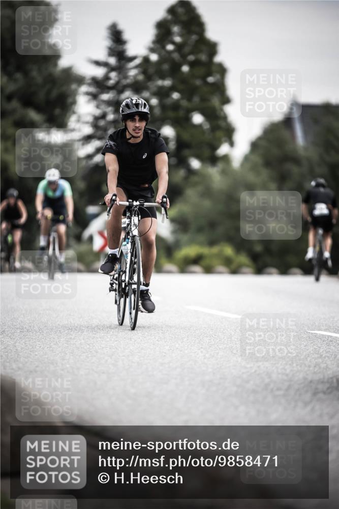 21.06.2026 - 29. Vierlanden-Triathlon H.Heesch http://msf.ph/oto/9858471 21.06.2026 10:30:45 Radfahren 174, 192, 294, 314, 366, 512, 534, 559, 586 meine-sportfotos.de