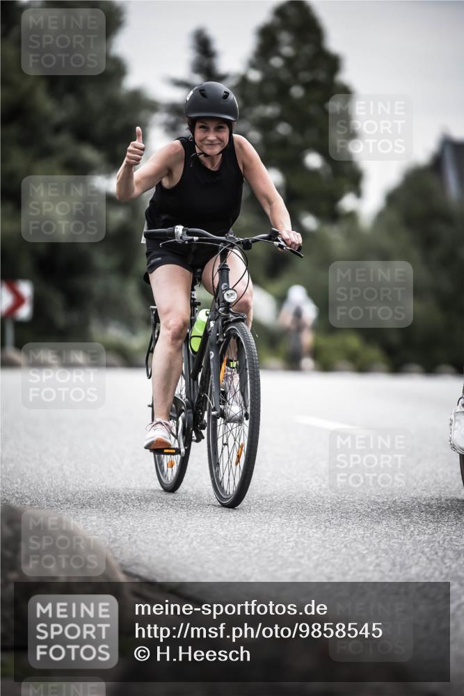21.06.2026 - 29. Vierlanden-Triathlon H.Heesch http://msf.ph/oto/9858545 21.06.2026 10:30:50 Radfahren 142, 174, 294, 314, 366, 534, 559, 580, 586 meine-sportfotos.de