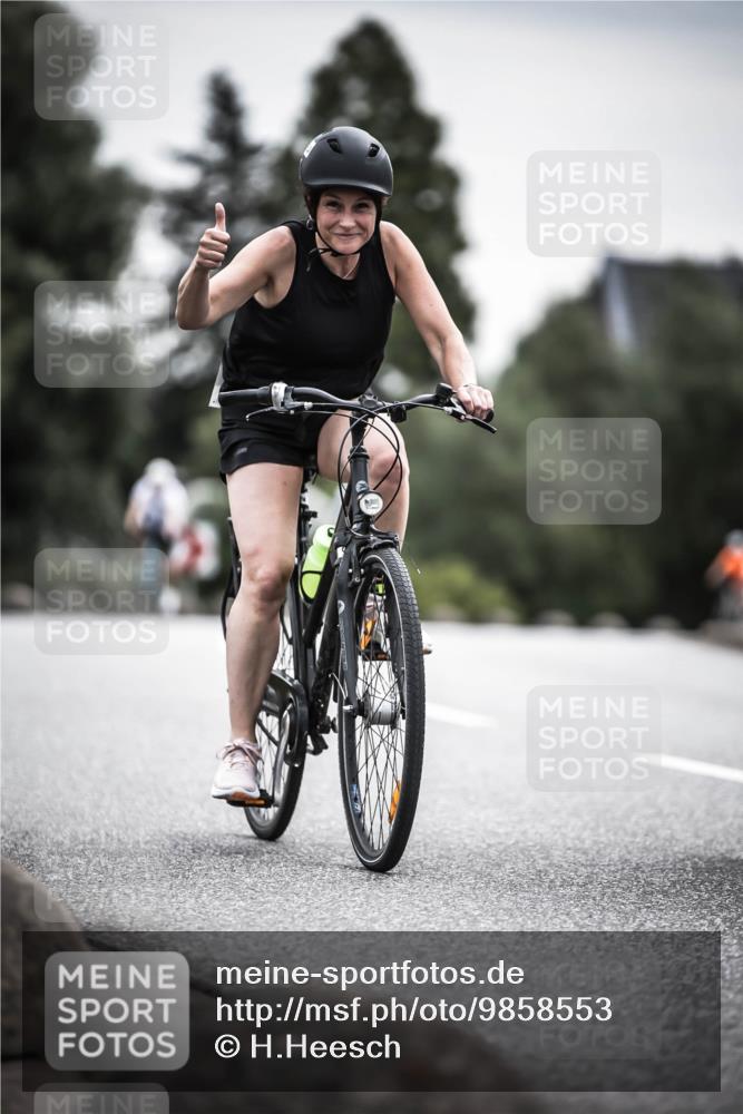 21.06.2026 - 29. Vierlanden-Triathlon H.Heesch http://msf.ph/oto/9858553 21.06.2026 10:30:50 Radfahren 142, 174, 294, 314, 366, 534, 559, 580, 586 meine-sportfotos.de