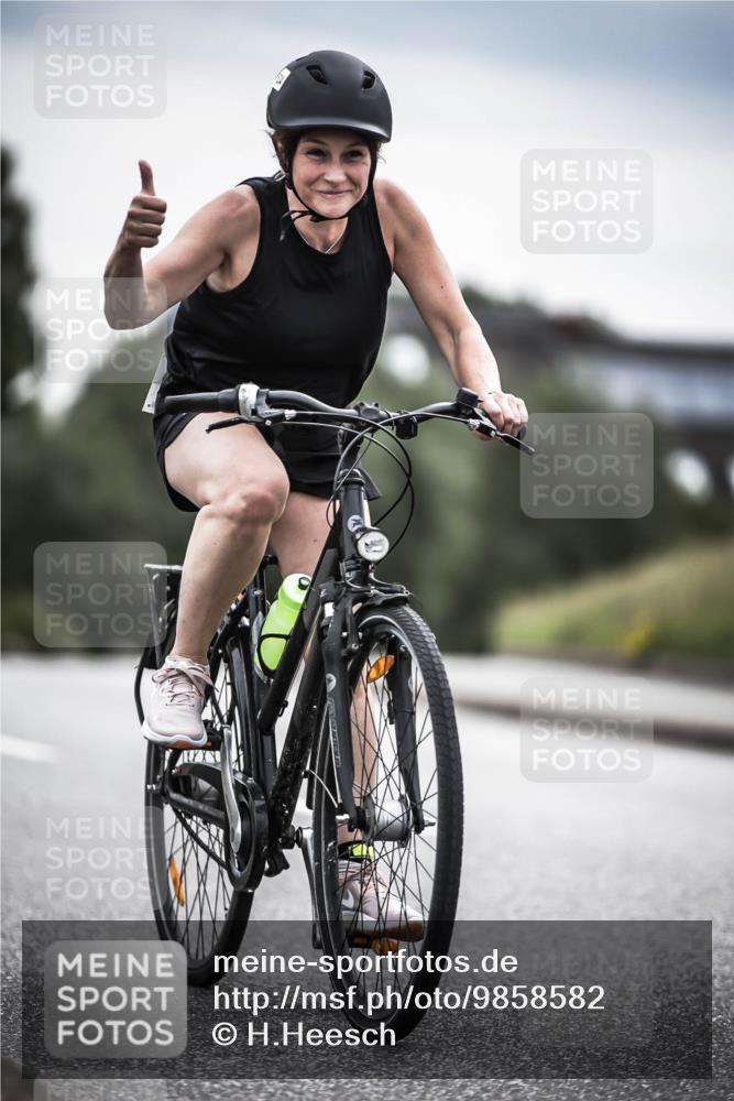 21.06.2026 - 29. Vierlanden-Triathlon H.Heesch http://msf.ph/oto/9858582 21.06.2026 10:30:51 Radfahren 142, 174, 175, 294, 314, 523, 534, 559, 580, 586 meine-sportfotos.de