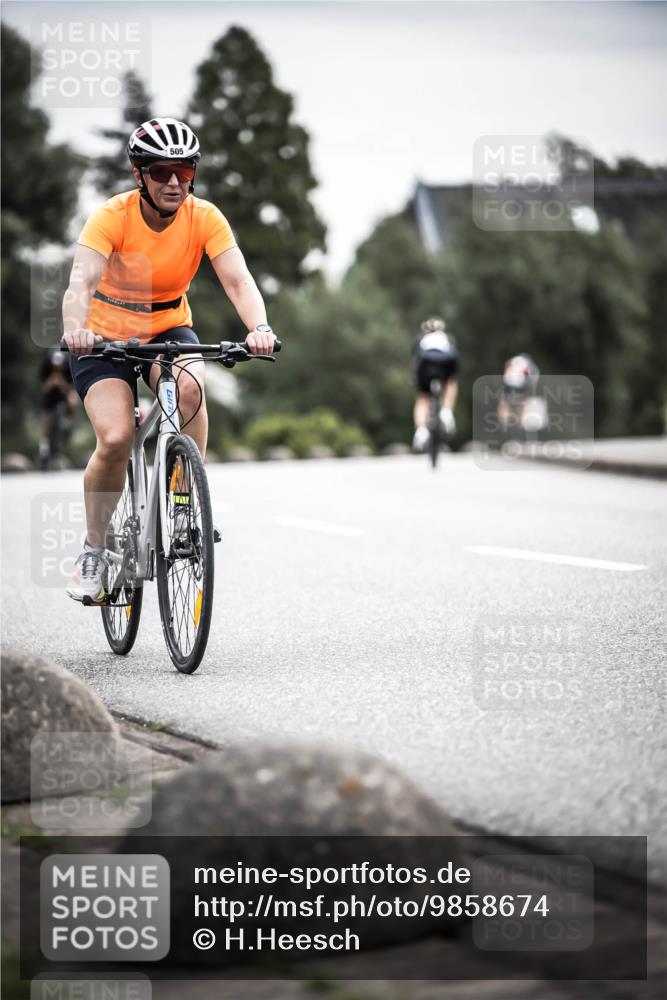 21.06.2026 - 29. Vierlanden-Triathlon H.Heesch http://msf.ph/oto/9858674 21.06.2026 10:31:01 Radfahren 175, 360, 505, 523, 580, 623 meine-sportfotos.de