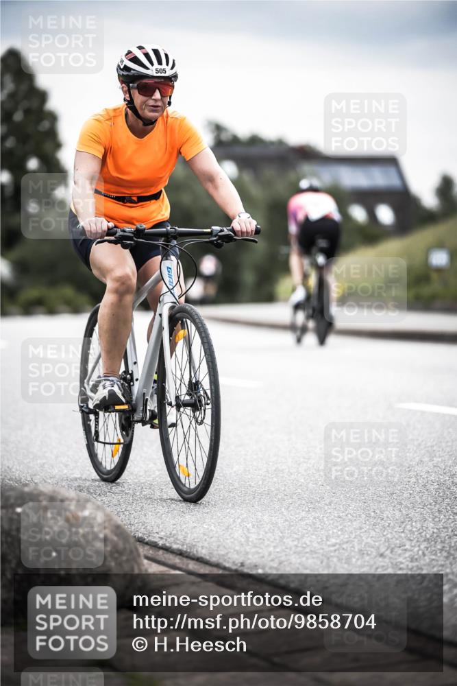 21.06.2026 - 29. Vierlanden-Triathlon H.Heesch http://msf.ph/oto/9858704 21.06.2026 10:31:01 Radfahren 175, 360, 505, 523, 580, 623 meine-sportfotos.de