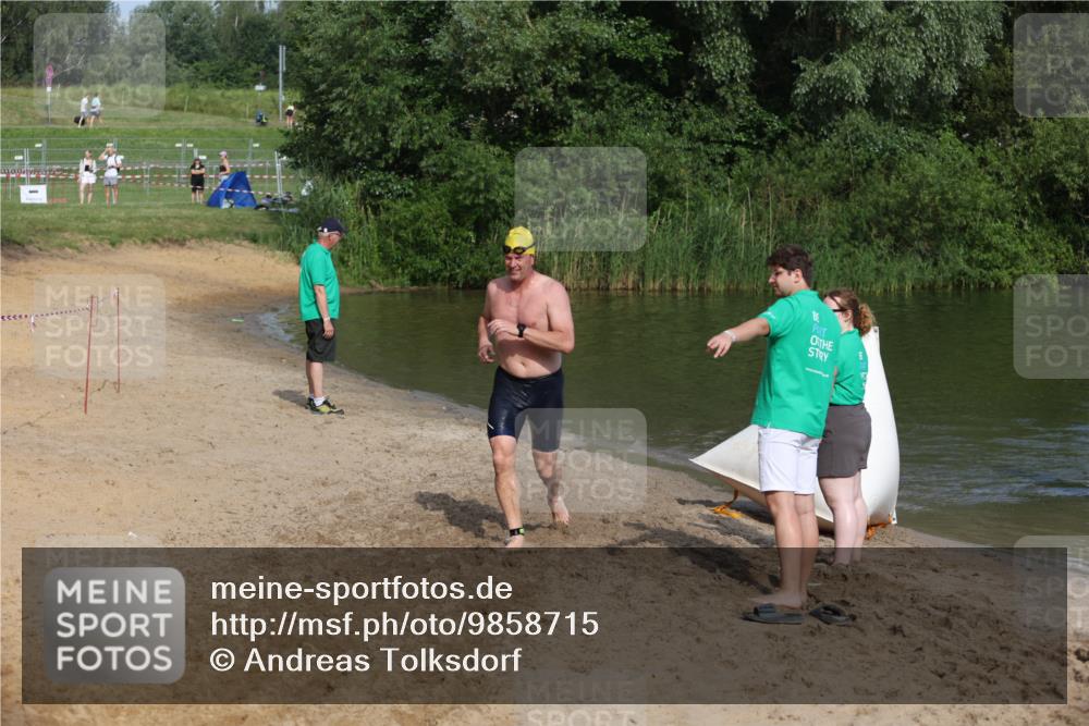 21.06.2026 - 29. Vierlanden-Triathlon Andreas Tolksdorf http://msf.ph/oto/9858715 21.06.2026 09:04:04 Schwimmen 177, 244 meine-sportfotos.de