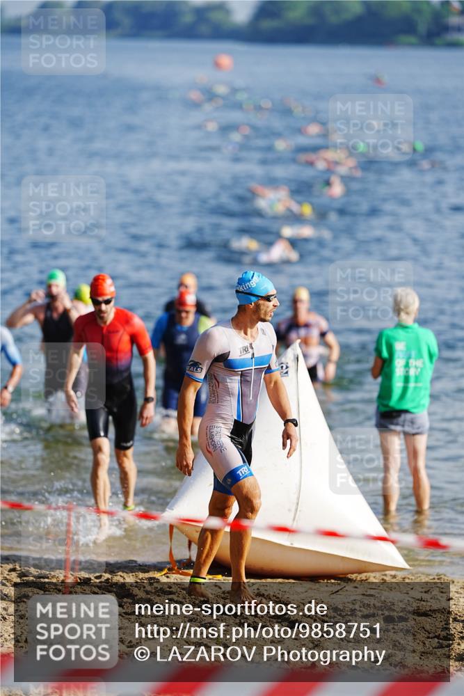 21.06.2026 - 29. Vierlanden-Triathlon LAZAROV Photography http://msf.ph/oto/9858751 21.06.2026 08:15:32 Schwimmen  meine-sportfotos.de