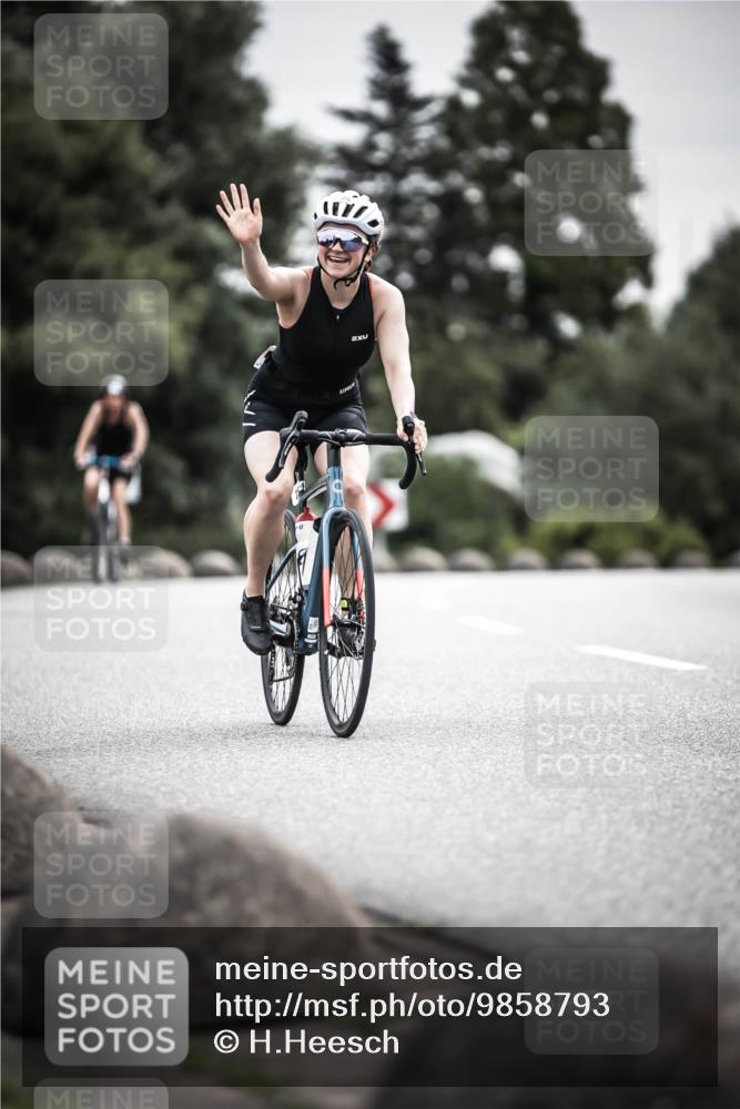 21.06.2026 - 29. Vierlanden-Triathlon H.Heesch http://msf.ph/oto/9858793 21.06.2026 10:31:14 Radfahren 154, 229, 265, 280, 352, 498, 612 meine-sportfotos.de