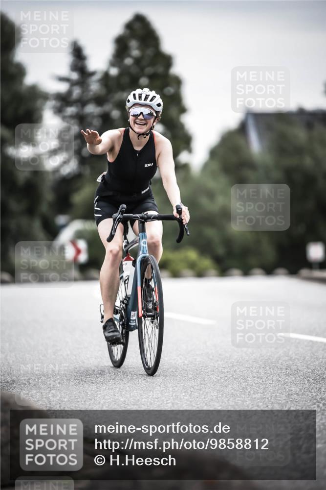 21.06.2026 - 29. Vierlanden-Triathlon H.Heesch http://msf.ph/oto/9858812 21.06.2026 10:31:15 Radfahren 229, 265, 280, 352, 498, 612 meine-sportfotos.de