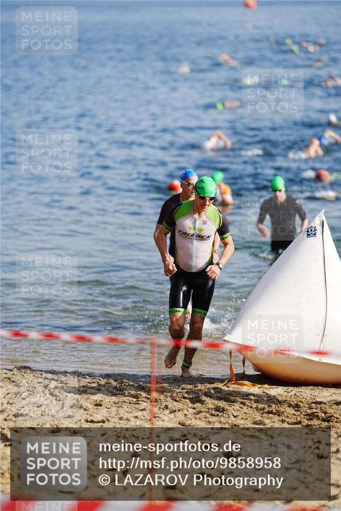 21.06.2026 - 29. Vierlanden-Triathlon LAZAROV Photography http://msf.ph/oto/9858958 21.06.2026 08:16:45 Schwimmen  meine-sportfotos.de