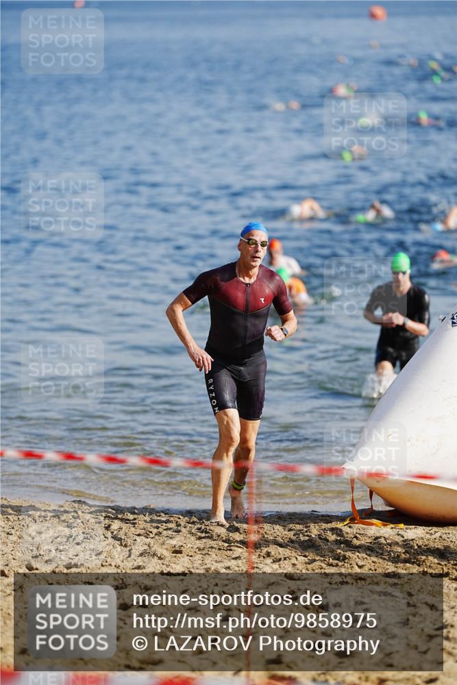 21.06.2026 - 29. Vierlanden-Triathlon LAZAROV Photography http://msf.ph/oto/9858975 21.06.2026 08:16:47 Schwimmen  meine-sportfotos.de