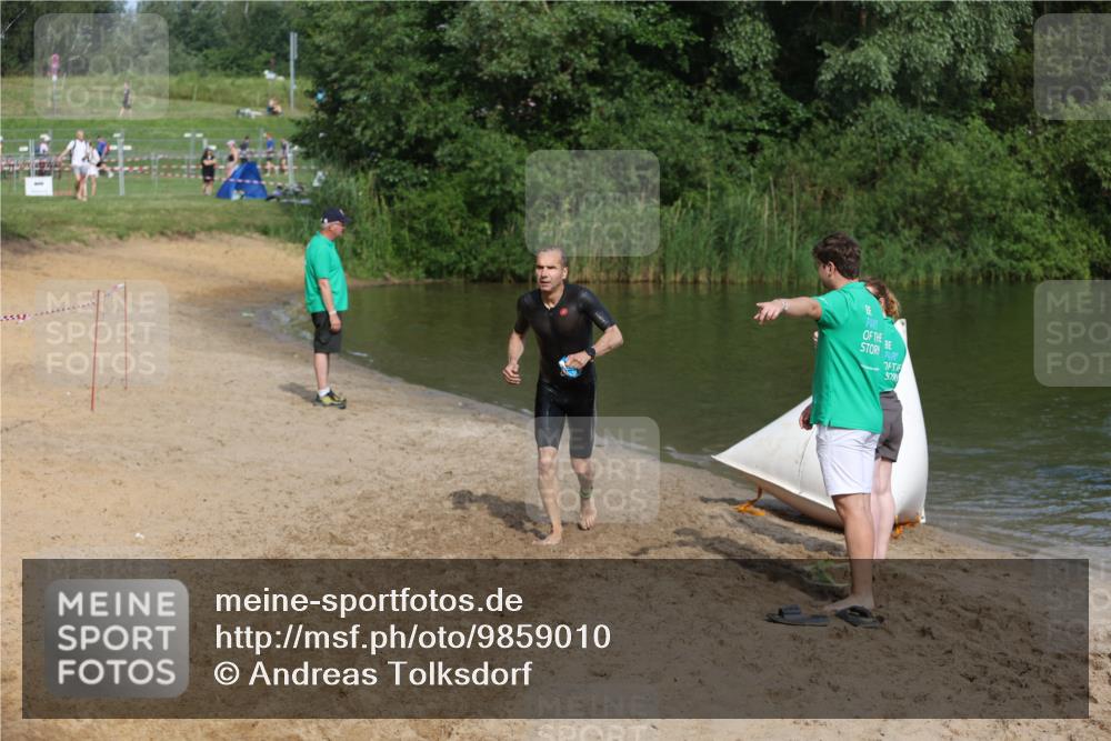 21.06.2026 - 29. Vierlanden-Triathlon Andreas Tolksdorf http://msf.ph/oto/9859010 21.06.2026 09:05:16 Schwimmen 192 meine-sportfotos.de