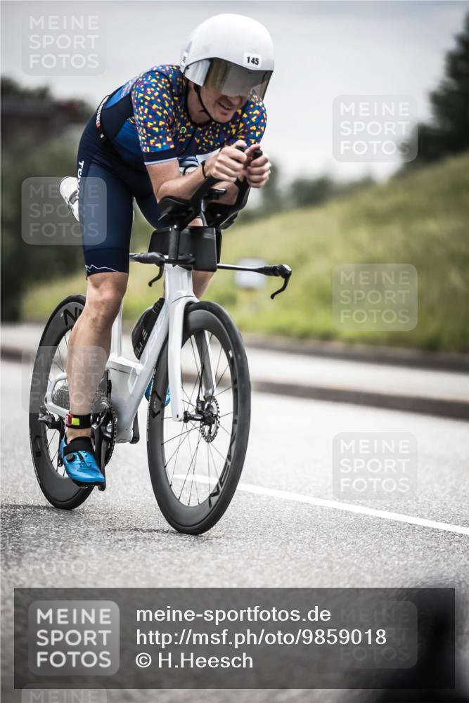 21.06.2026 - 29. Vierlanden-Triathlon H.Heesch http://msf.ph/oto/9859018 21.06.2026 10:31:36 Radfahren 123, 145, 301, 337, 489, 510 meine-sportfotos.de