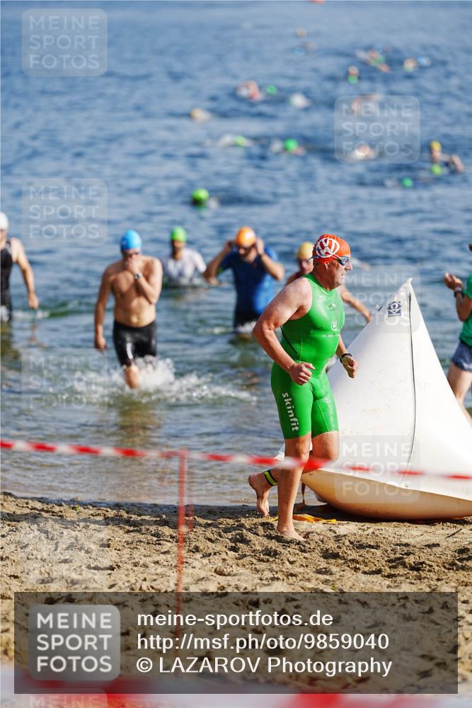 21.06.2026 - 29. Vierlanden-Triathlon LAZAROV Photography http://msf.ph/oto/9859040 21.06.2026 08:17:05 Schwimmen  meine-sportfotos.de