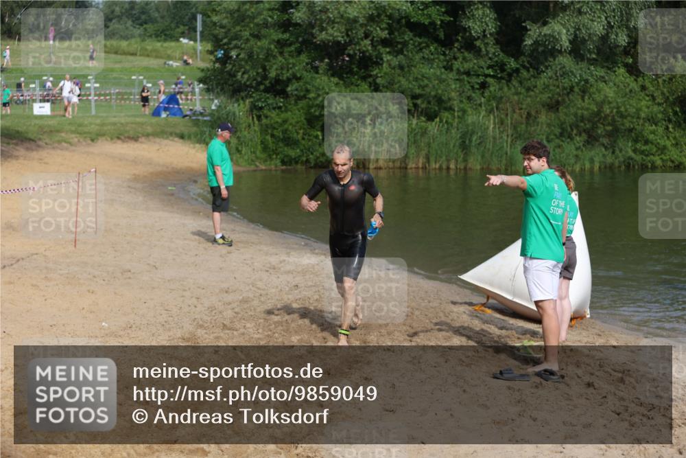 21.06.2026 - 29. Vierlanden-Triathlon Andreas Tolksdorf http://msf.ph/oto/9859049 21.06.2026 09:05:16 Schwimmen 192 meine-sportfotos.de