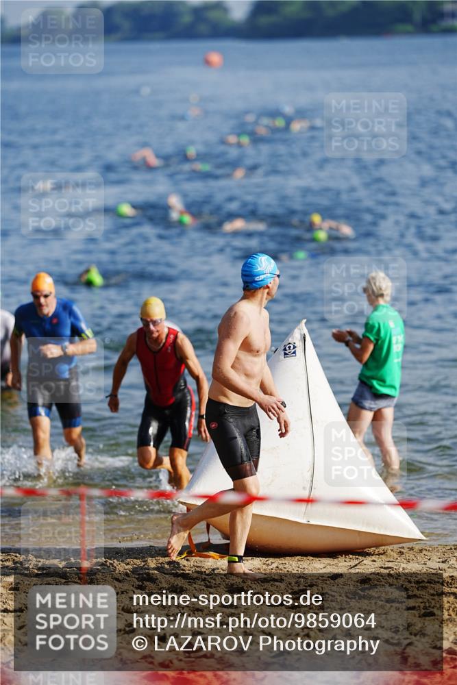 21.06.2026 - 29. Vierlanden-Triathlon LAZAROV Photography http://msf.ph/oto/9859064 21.06.2026 08:17:10 Schwimmen  meine-sportfotos.de