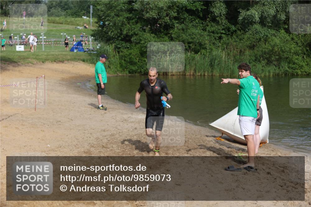21.06.2026 - 29. Vierlanden-Triathlon Andreas Tolksdorf http://msf.ph/oto/9859073 21.06.2026 09:05:16 Schwimmen 192 meine-sportfotos.de