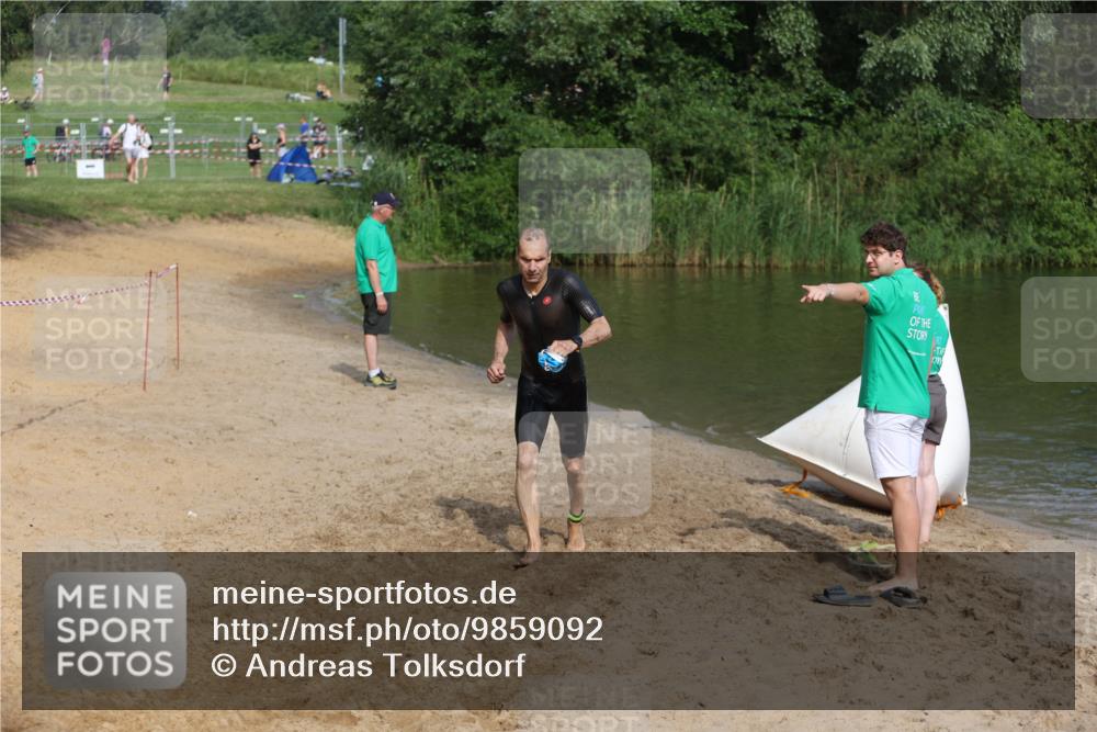 21.06.2026 - 29. Vierlanden-Triathlon Andreas Tolksdorf http://msf.ph/oto/9859092 21.06.2026 09:05:16 Schwimmen 192 meine-sportfotos.de