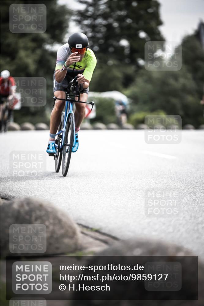 21.06.2026 - 29. Vierlanden-Triathlon H.Heesch http://msf.ph/oto/9859127 21.06.2026 10:31:51 Radfahren 62, 202, 213, 226, 308, 332, 389, 441 meine-sportfotos.de