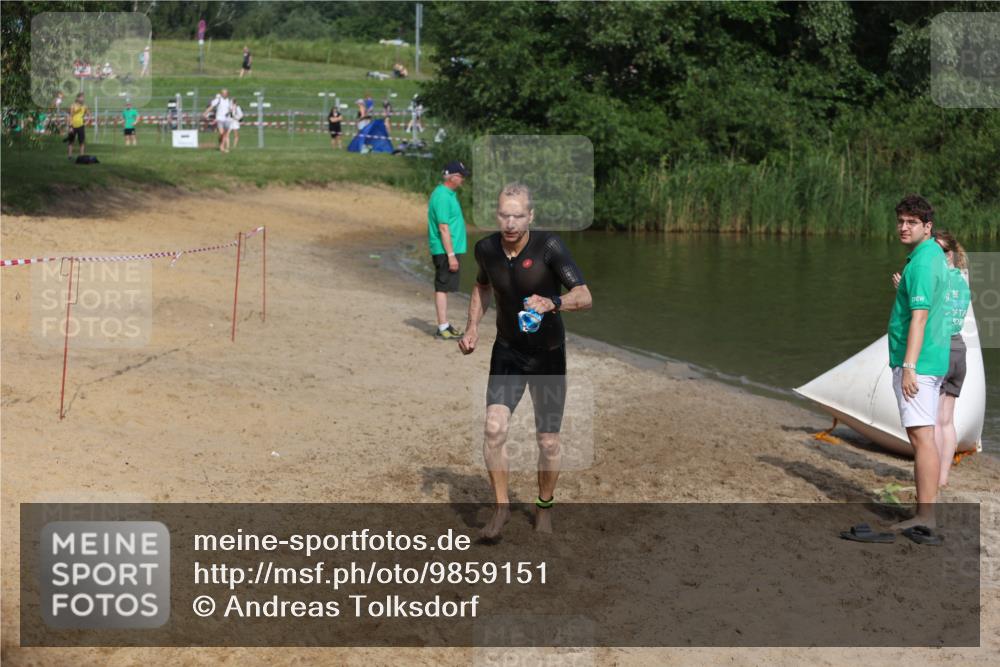 21.06.2026 - 29. Vierlanden-Triathlon Andreas Tolksdorf http://msf.ph/oto/9859151 21.06.2026 09:05:17 Schwimmen 192 meine-sportfotos.de