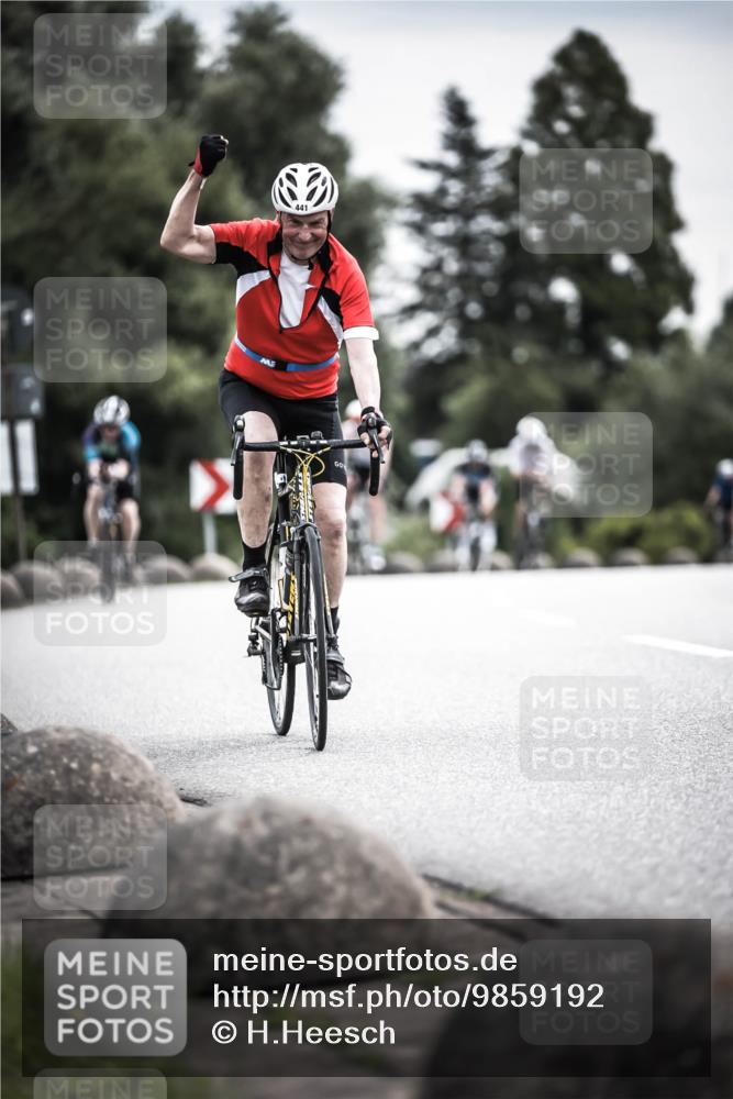 21.06.2026 - 29. Vierlanden-Triathlon H.Heesch http://msf.ph/oto/9859192 21.06.2026 10:31:55 Radfahren 52, 62, 137, 213, 332, 441 meine-sportfotos.de