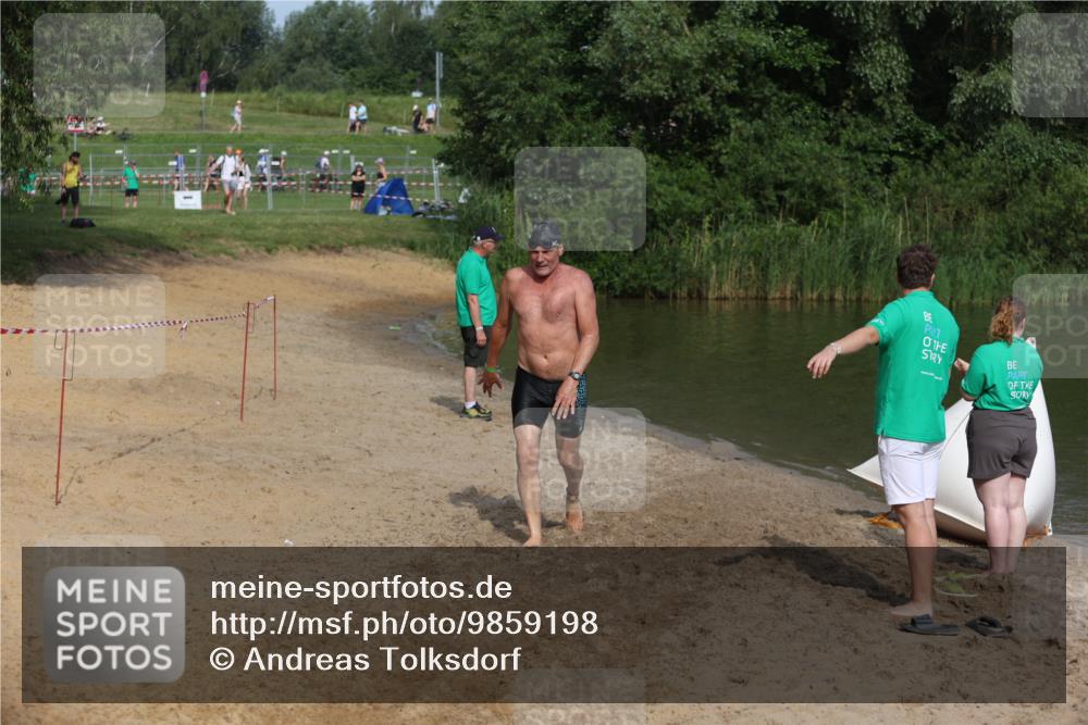 21.06.2026 - 29. Vierlanden-Triathlon Andreas Tolksdorf http://msf.ph/oto/9859198 21.06.2026 09:05:25 Schwimmen 287 meine-sportfotos.de