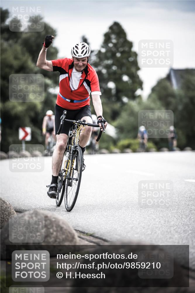 21.06.2026 - 29. Vierlanden-Triathlon H.Heesch http://msf.ph/oto/9859210 21.06.2026 10:31:55 Radfahren 52, 62, 137, 213, 332, 441 meine-sportfotos.de