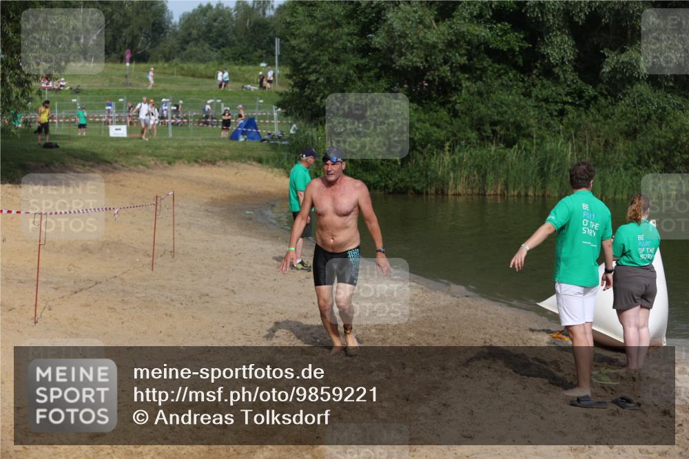 21.06.2026 - 29. Vierlanden-Triathlon Andreas Tolksdorf http://msf.ph/oto/9859221 21.06.2026 09:05:25 Schwimmen 287 meine-sportfotos.de