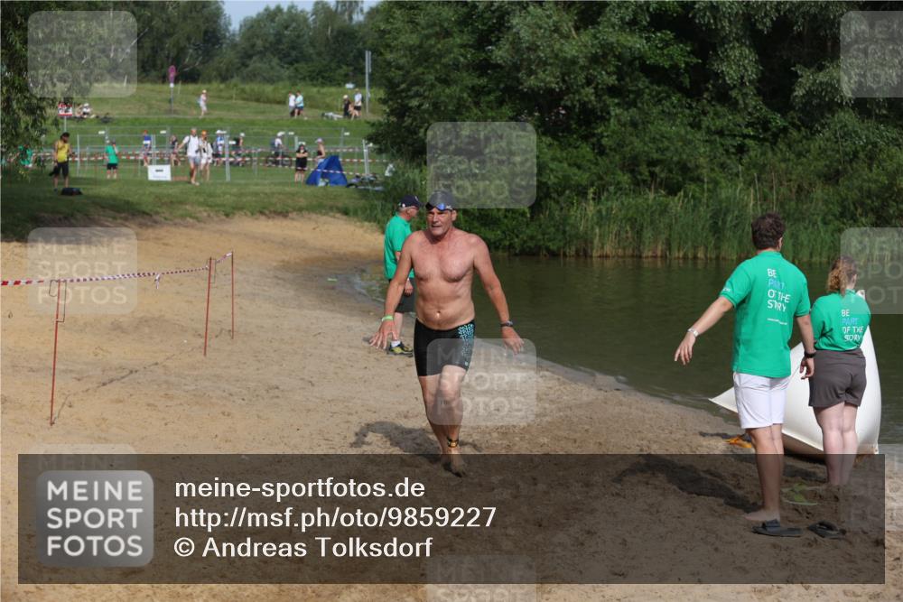 21.06.2026 - 29. Vierlanden-Triathlon Andreas Tolksdorf http://msf.ph/oto/9859227 21.06.2026 09:05:25 Schwimmen 287 meine-sportfotos.de