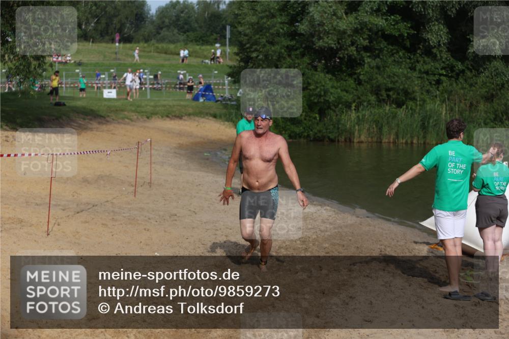 21.06.2026 - 29. Vierlanden-Triathlon Andreas Tolksdorf http://msf.ph/oto/9859273 21.06.2026 09:05:25 Schwimmen 287 meine-sportfotos.de