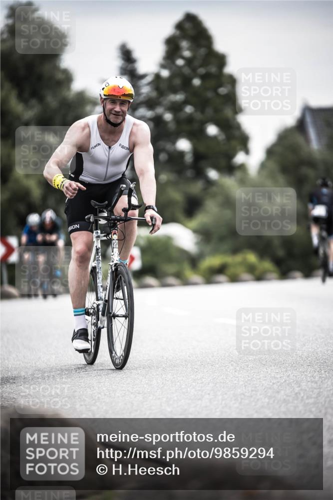 21.06.2026 - 29. Vierlanden-Triathlon H.Heesch http://msf.ph/oto/9859294 21.06.2026 10:31:59 Radfahren 52, 62, 137, 138, 213, 332, 441, 617 meine-sportfotos.de