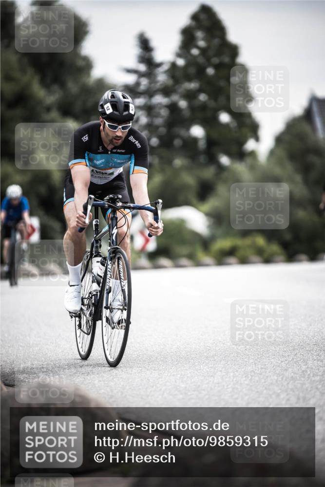 21.06.2026 - 29. Vierlanden-Triathlon H.Heesch http://msf.ph/oto/9859315 21.06.2026 10:32:00 Radfahren 52, 62, 137, 138, 213, 332, 617 meine-sportfotos.de