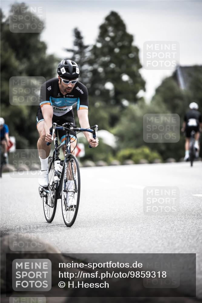 21.06.2026 - 29. Vierlanden-Triathlon H.Heesch http://msf.ph/oto/9859318 21.06.2026 10:32:00 Radfahren 52, 62, 137, 138, 213, 332, 617 meine-sportfotos.de