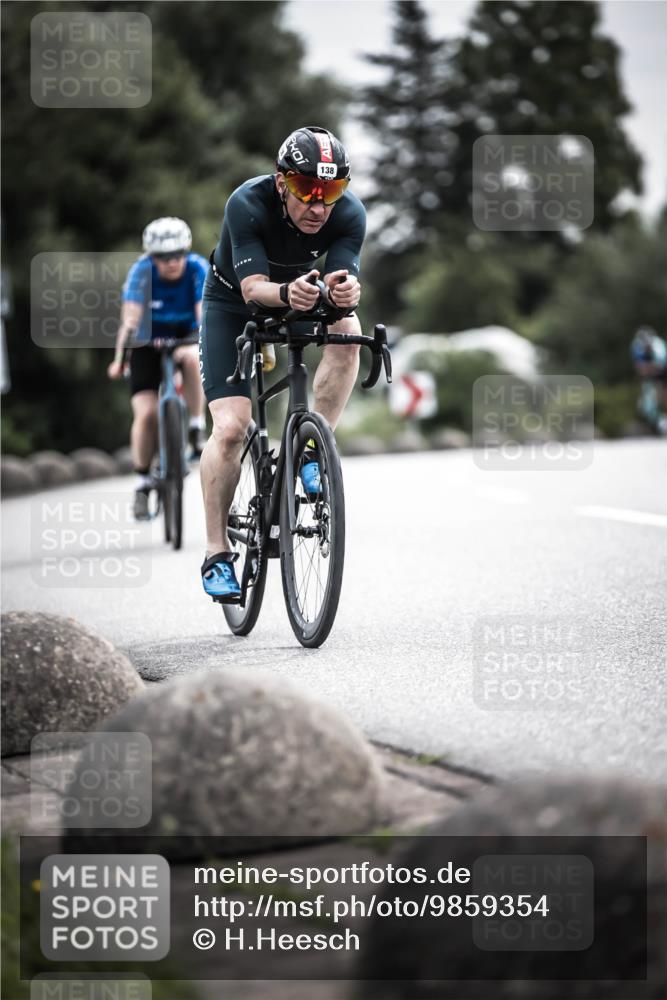 21.06.2026 - 29. Vierlanden-Triathlon H.Heesch http://msf.ph/oto/9859354 21.06.2026 10:32:03 Radfahren 19, 52, 57, 137, 138, 617 meine-sportfotos.de