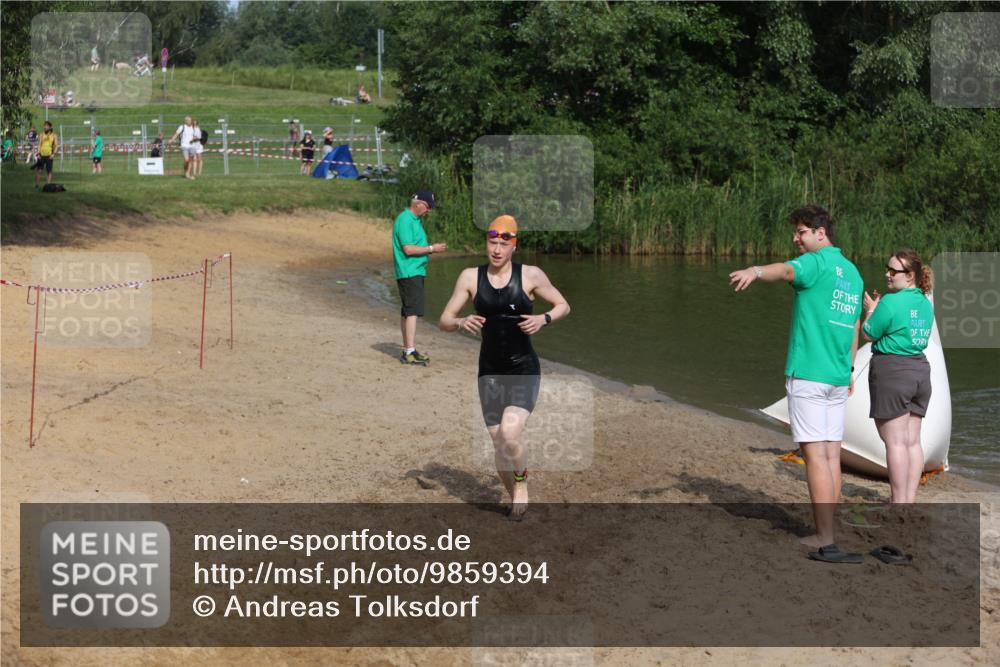 21.06.2026 - 29. Vierlanden-Triathlon Andreas Tolksdorf http://msf.ph/oto/9859394 21.06.2026 09:05:49 Schwimmen 299 meine-sportfotos.de