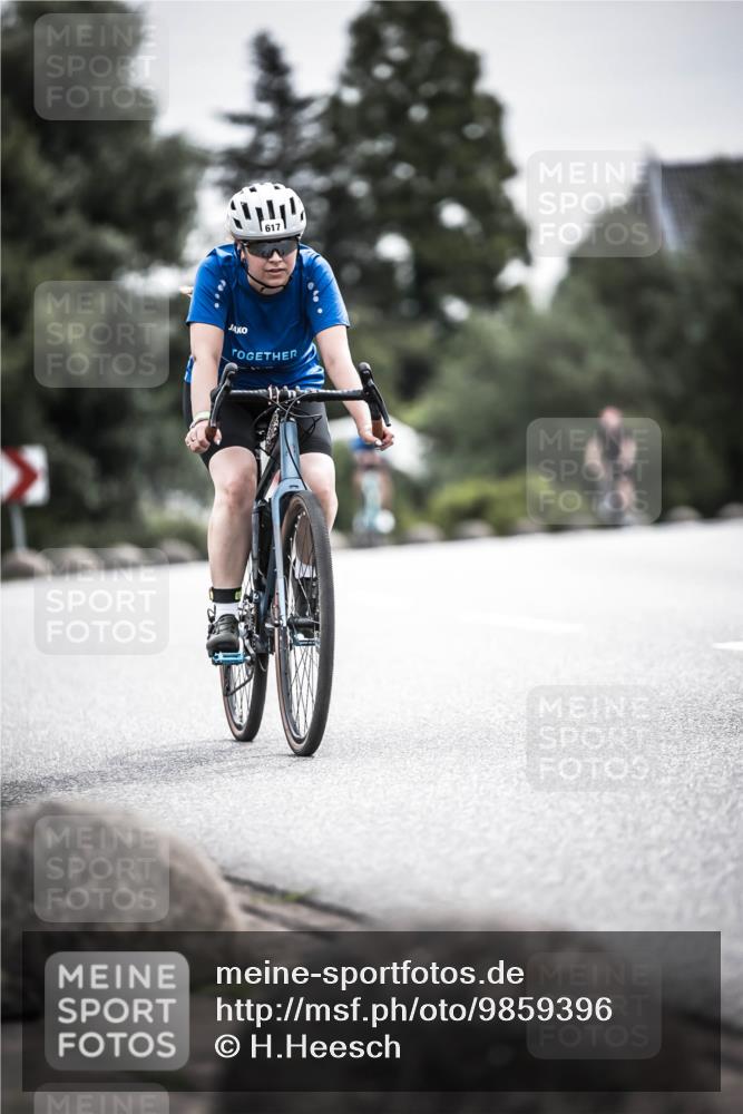 21.06.2026 - 29. Vierlanden-Triathlon H.Heesch http://msf.ph/oto/9859396 21.06.2026 10:32:04 Radfahren 19, 52, 57, 138, 617 meine-sportfotos.de