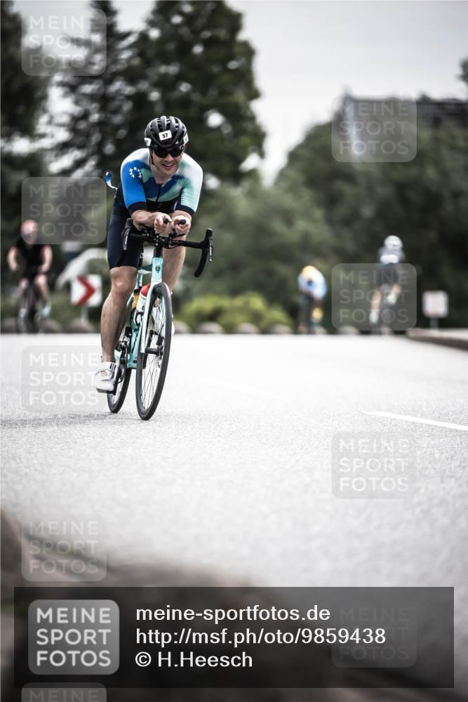 21.06.2026 - 29. Vierlanden-Triathlon H.Heesch http://msf.ph/oto/9859438 21.06.2026 10:32:08 Radfahren 19, 57, 196, 617 meine-sportfotos.de