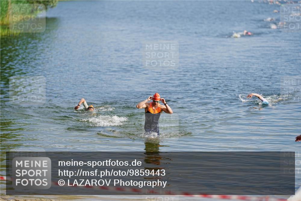 21.06.2026 - 29. Vierlanden-Triathlon LAZAROV Photography http://msf.ph/oto/9859443 21.06.2026 08:32:37 Schwimmen  meine-sportfotos.de