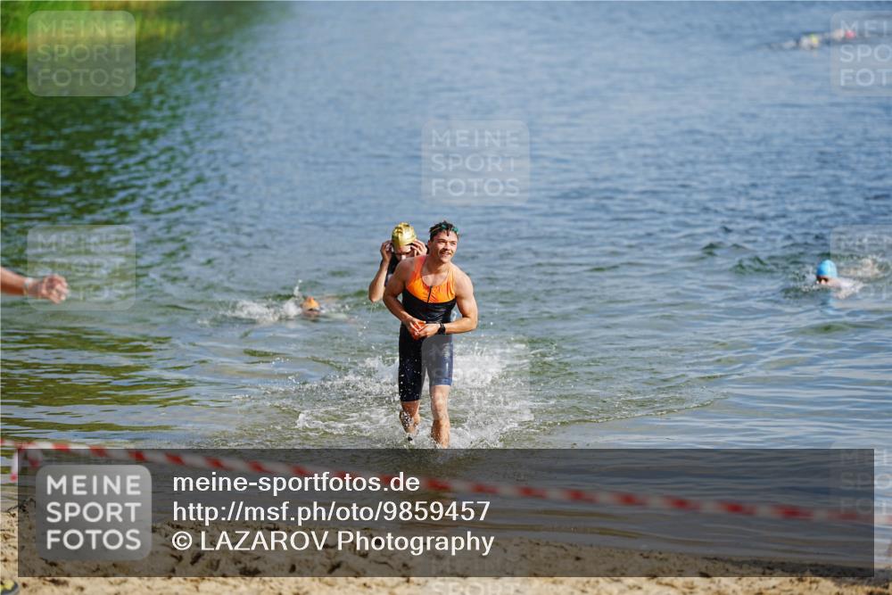21.06.2026 - 29. Vierlanden-Triathlon LAZAROV Photography http://msf.ph/oto/9859457 21.06.2026 08:32:41 Schwimmen 16, 26 meine-sportfotos.de