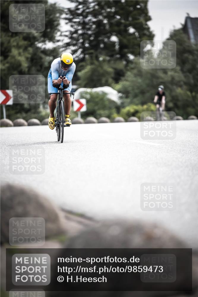 21.06.2026 - 29. Vierlanden-Triathlon H.Heesch http://msf.ph/oto/9859473 21.06.2026 10:32:13 Radfahren 19, 196, 199, 312, 594 meine-sportfotos.de