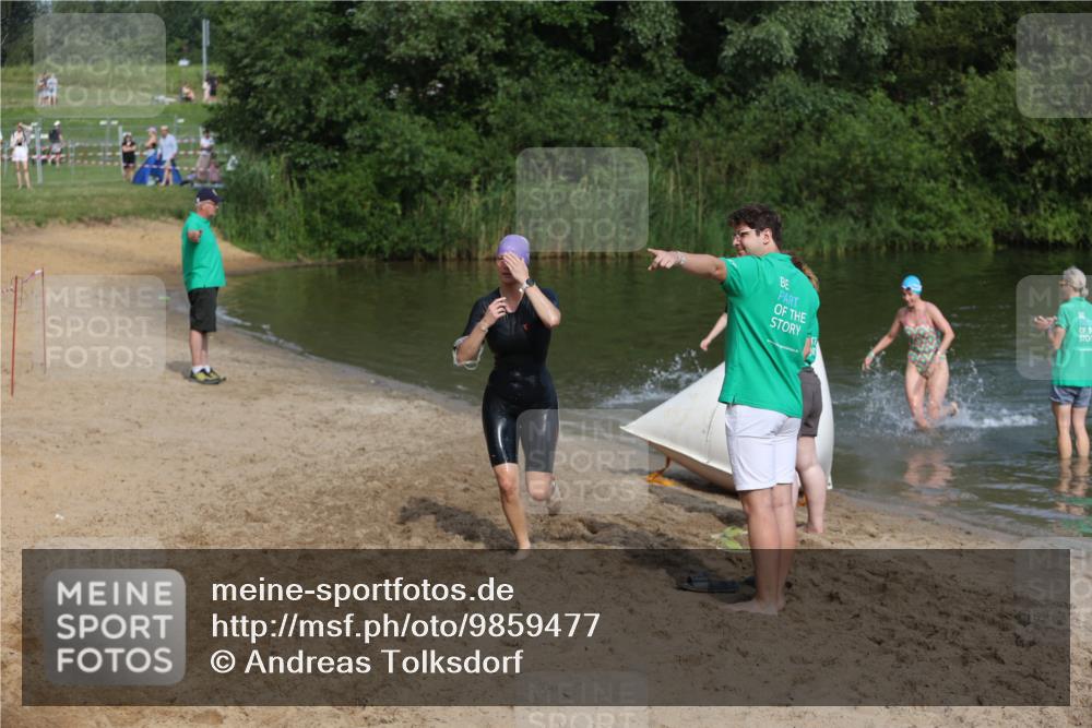 21.06.2026 - 29. Vierlanden-Triathlon Andreas Tolksdorf http://msf.ph/oto/9859477 21.06.2026 09:08:15 Schwimmen 224, 228, 1354 meine-sportfotos.de