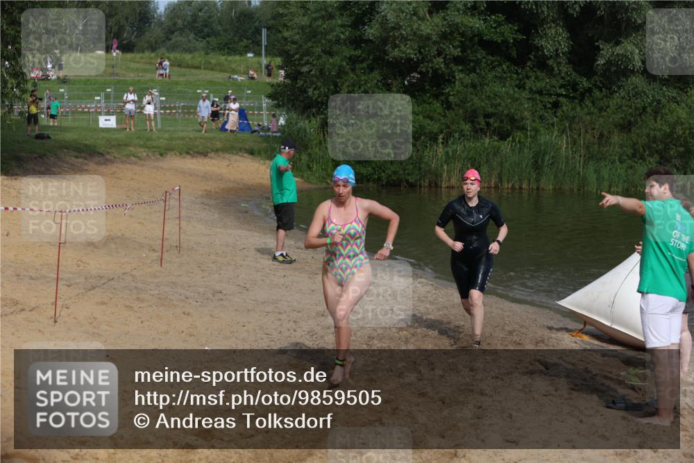21.06.2026 - 29. Vierlanden-Triathlon Andreas Tolksdorf http://msf.ph/oto/9859505 21.06.2026 09:08:19 Schwimmen 224, 228, 233, 268, 1354 meine-sportfotos.de
