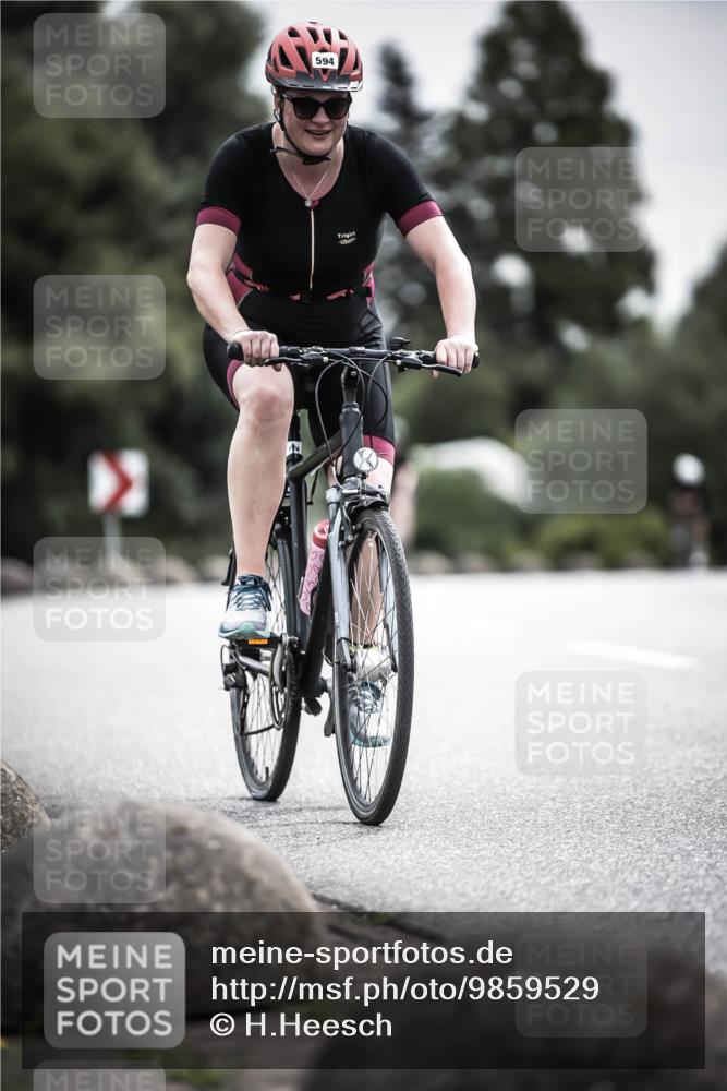 21.06.2026 - 29. Vierlanden-Triathlon H.Heesch http://msf.ph/oto/9859529 21.06.2026 10:32:16 Radfahren 84, 165, 169, 196, 199, 312, 594, 595 meine-sportfotos.de