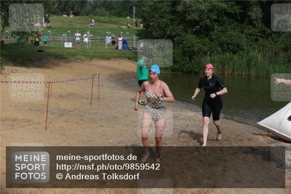 21.06.2026 - 29. Vierlanden-Triathlon Andreas Tolksdorf http://msf.ph/oto/9859542 21.06.2026 09:08:19 Schwimmen 224, 228, 233, 268, 1354 meine-sportfotos.de