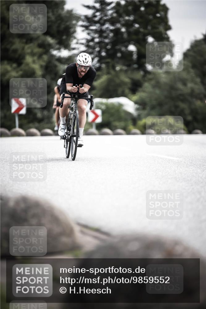 21.06.2026 - 29. Vierlanden-Triathlon H.Heesch http://msf.ph/oto/9859552 21.06.2026 10:32:21 Radfahren 13, 84, 165, 169, 199, 312, 594, 595 meine-sportfotos.de