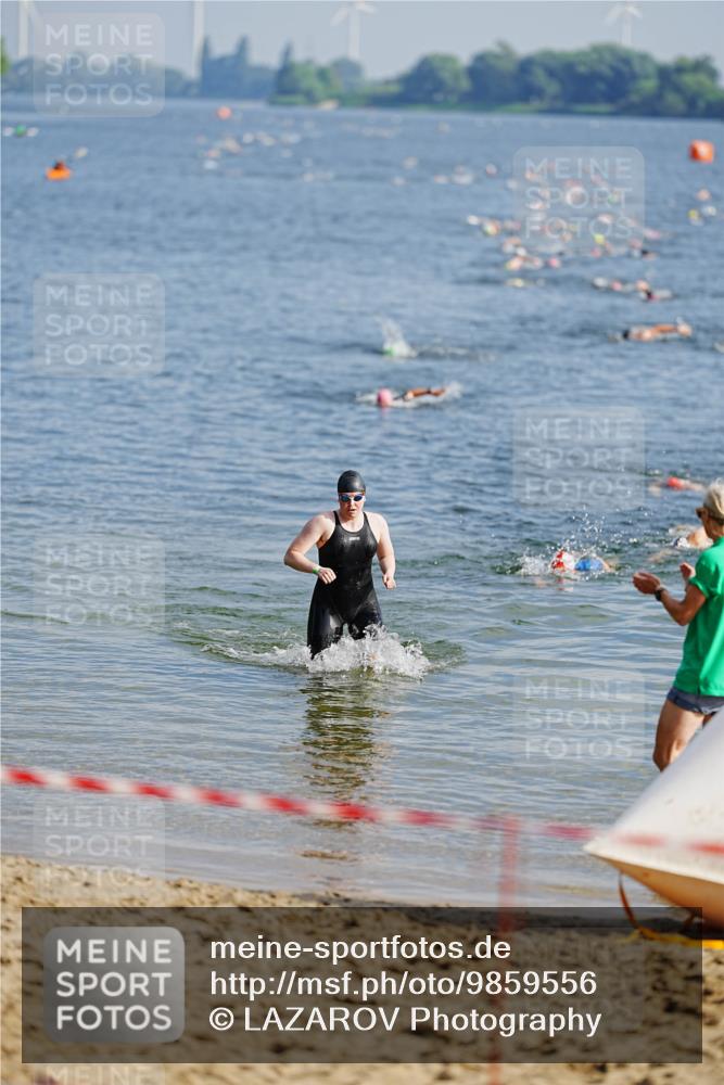 21.06.2026 - 29. Vierlanden-Triathlon LAZAROV Photography http://msf.ph/oto/9859556 21.06.2026 08:34:27 Schwimmen  meine-sportfotos.de
